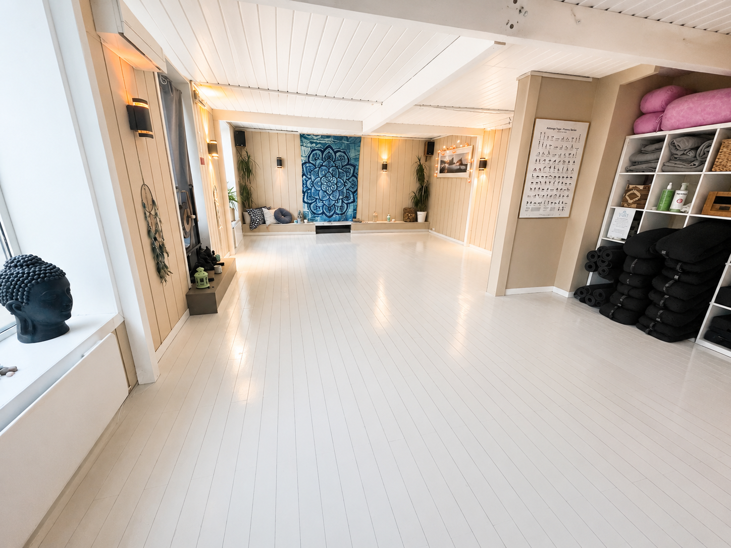 Yogasalen hos YOGY